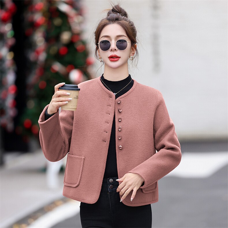轻奢国风羽绒服女冬季2024年新款时尚洋气宽松复古撞色新中式外套,女装双面呢大衣,衣之秀