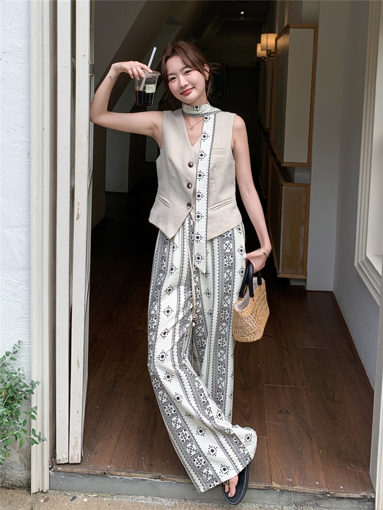主推新款老钱风高级感单排扣马甲直筒裤女士套装2215-P185-K295,女装套装/套裙,网红馆
