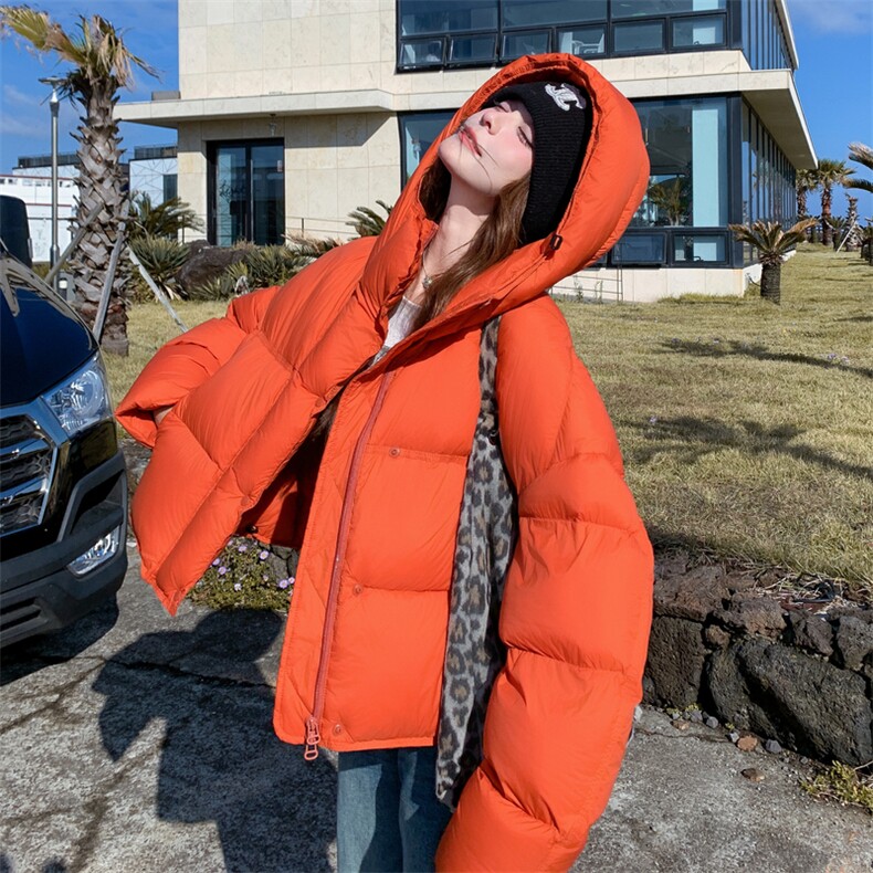 2025新款冬季简约设计感橘色90白鸭绒外套女浪漫休闲风连帽羽绒服,女装羽绒服,2C196