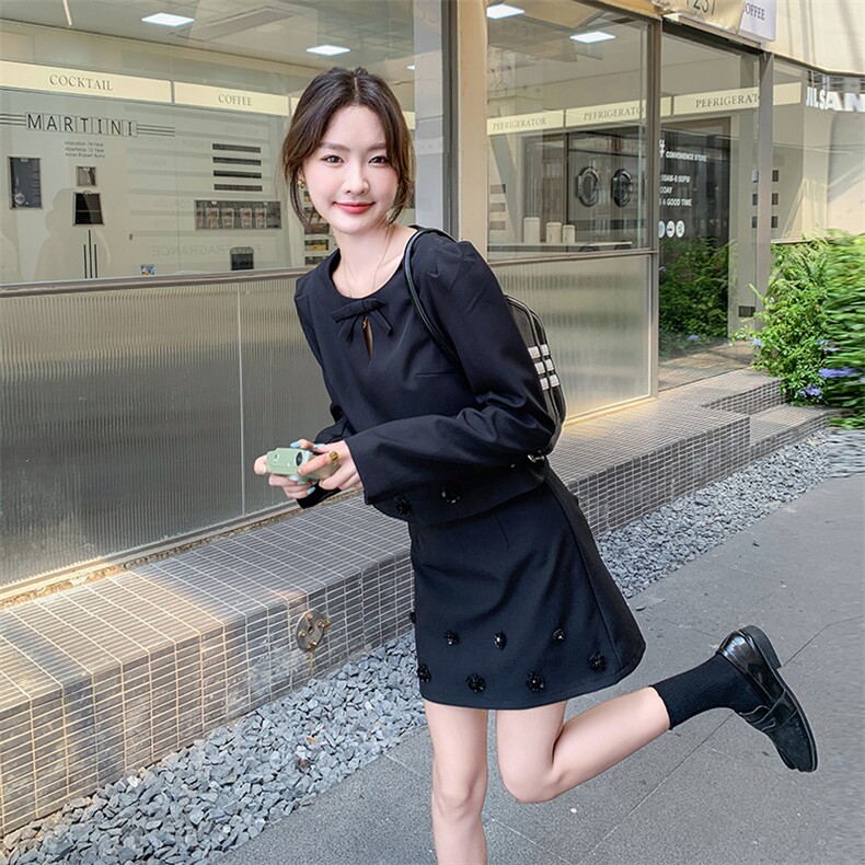 高级感小香风套装女2025秋新款小个子欧货漂亮时尚减龄短裙两件套,女装套装/套裙,霓裳依族