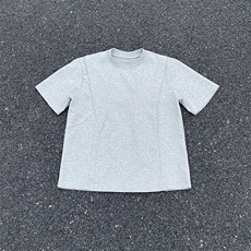 灰色