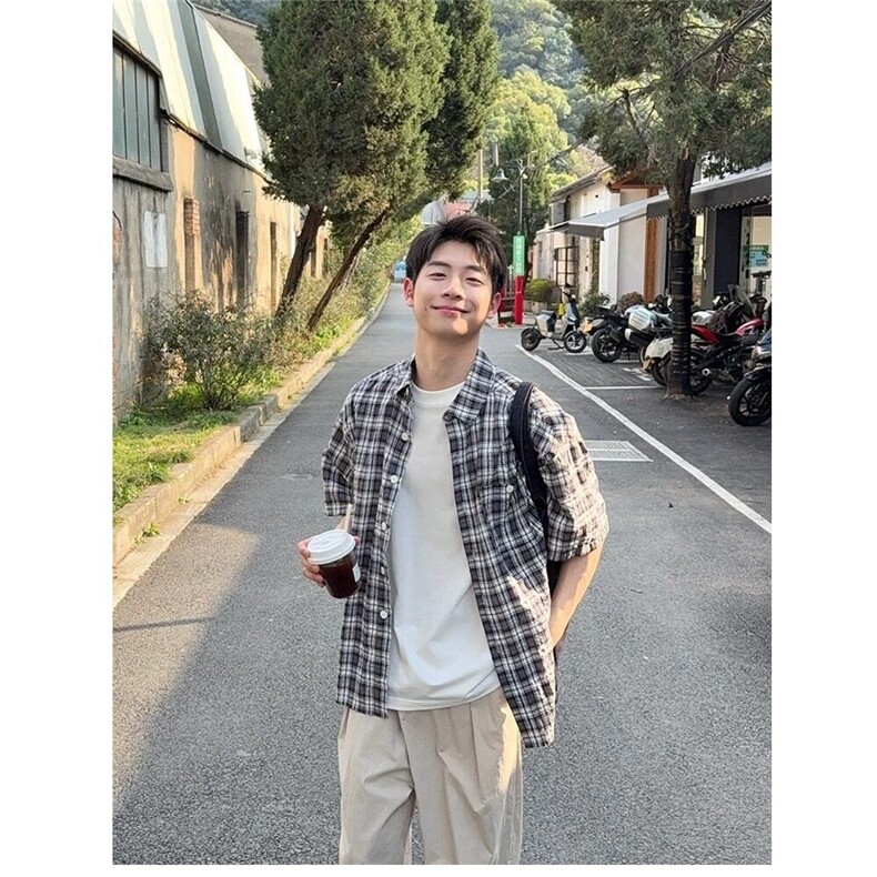 蓝色格子衬衫短袖男生新款夏季百搭宽松休闲简约衬衣上衣 CS213图片