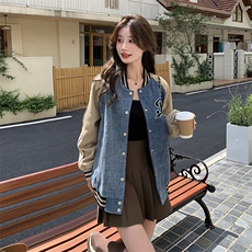 独特超好看牛仔拼接棒球服外套女春2025新款美式休闲宽松夹克上衣，女装短外套，辉之琳