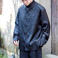 黑色