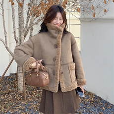 两面穿短款皮毛一体羊羔毛外套女2025冬季新款超火流行小个子棉服，女装短外套，2B137
