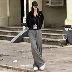 高级感休闲运动套装女秋季款短款卫衣内搭黑色背心阔腿长裤三件套，女装套装/套裙，江南