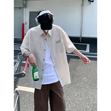 卡其色