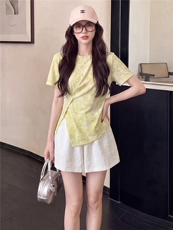 欧韩时尚潮流套装女夏新款圆领印花侧开叉短袖上衣蕾丝短裤两件套，女装套装/套裙，江南