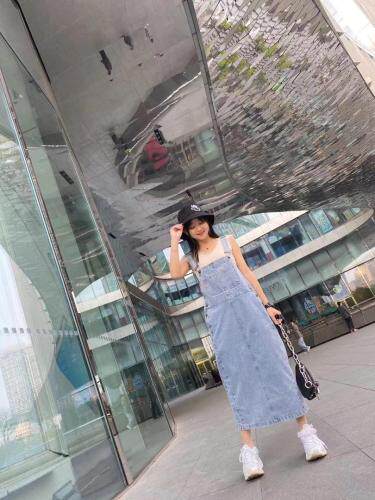 牛仔拼接连衣裙，女装连衣裙，玫瑰共和国