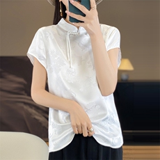 白色