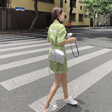 果绿色收腰显瘦连体短裤女2023夏季新款韩版小个子炸街工装连衣裤，女装连体裤，2C037