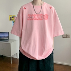 粉红色