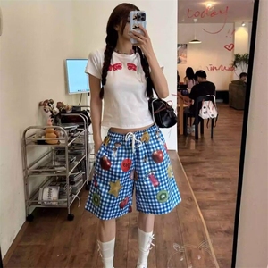 美式复古休闲小众格子水果满印短裤男女款夏季宽松沙滩裤五分裤图片