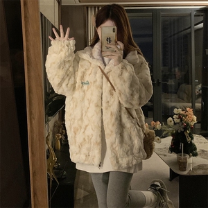 C928-P130 外套秋冬年轻新款仿獭兔毛毛上衣毛茸茸短款棉服图片
