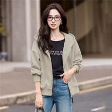 现货外套休闲运动女秋冬季2025新款气质减龄高级感时尚女装，女装短外套，韩然一族