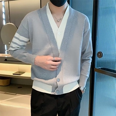 灰色