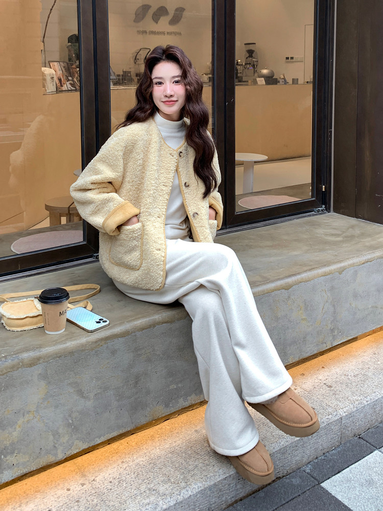 淡黄色摇粒绒小香风外套2025新款女冬季日系皮毛一体羊羔毛上衣潮,女装棉衣/棉服,维一诺