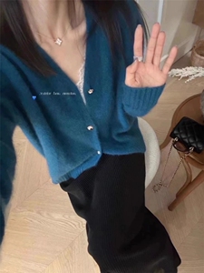 羊毛衫针织开衫女秋冬纯色V领洋气百搭短款外套潮图片
