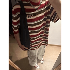 酒红色