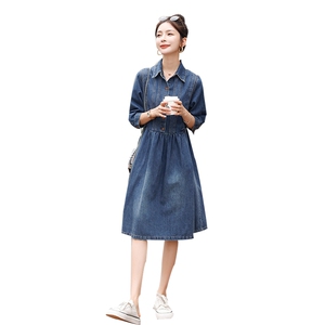 复古牛仔连衣裙女2024年春秋季新款时尚休闲减龄小个子中长款裙子图片