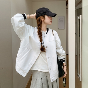 美式复古白色棒球服外套女春秋2025新款休闲气质独特别致夹克上衣图片