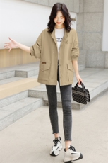 现货短外套女2024韩版宽松夹克小个子上衣百搭春秋外套插肩袖，女装风衣，依万里