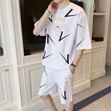 白色