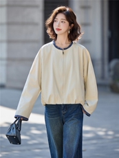 2025秋季新款牛仔拼接宽松遮肉夹克外套，女装短外套，深水步