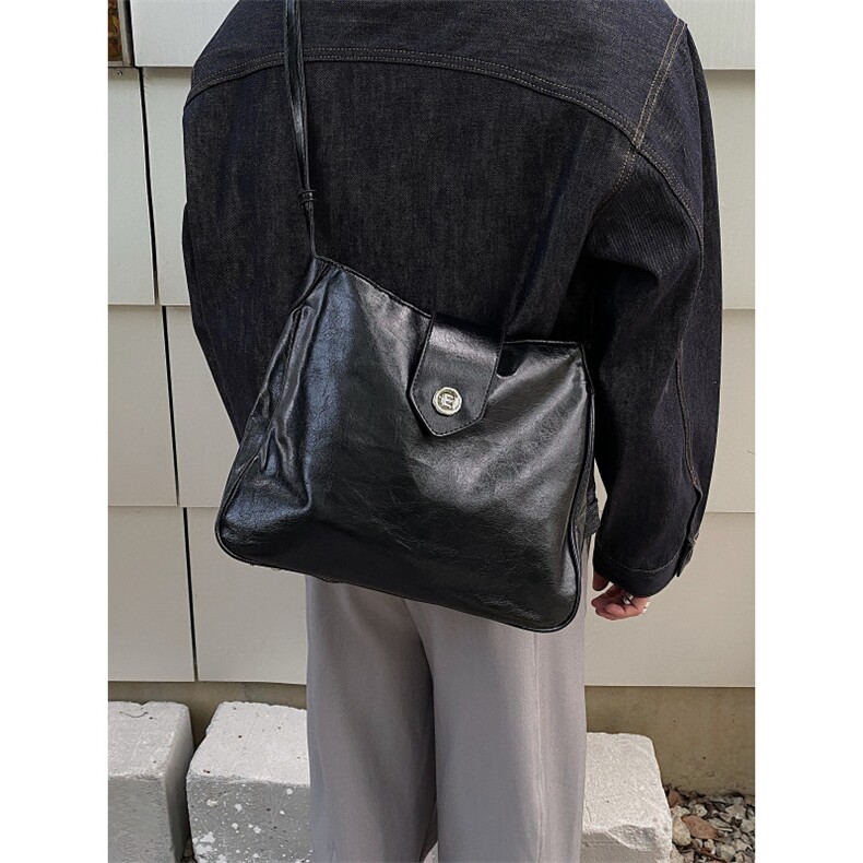 BS14-P45时尚潮流斜挎包手提单肩休闲包，鞋类箱包手腕包，星座1501