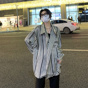 CS02-P36夏季设计感宽松翻领冰丝防晒长袖衬衫图片