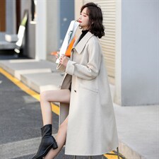 米白色
