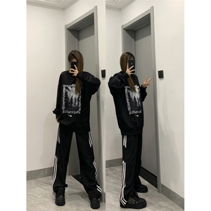 K824-特P33 男女宽松休闲运动休闲裤三条杠直筒拖地裤图片