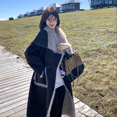 新款2B183-9012P255K388两面穿撞色皮毛一体，女装短外套，2B183