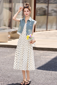 牛仔马甲波点吊带连衣裙两件套女2025夏季新款减龄蕾丝拼接套装裙图片