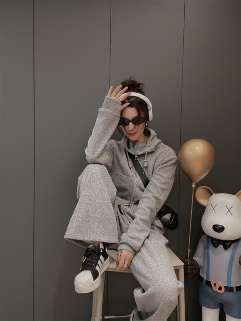 帽子加绒套装ＭLXL，女装职业装，可纳奇