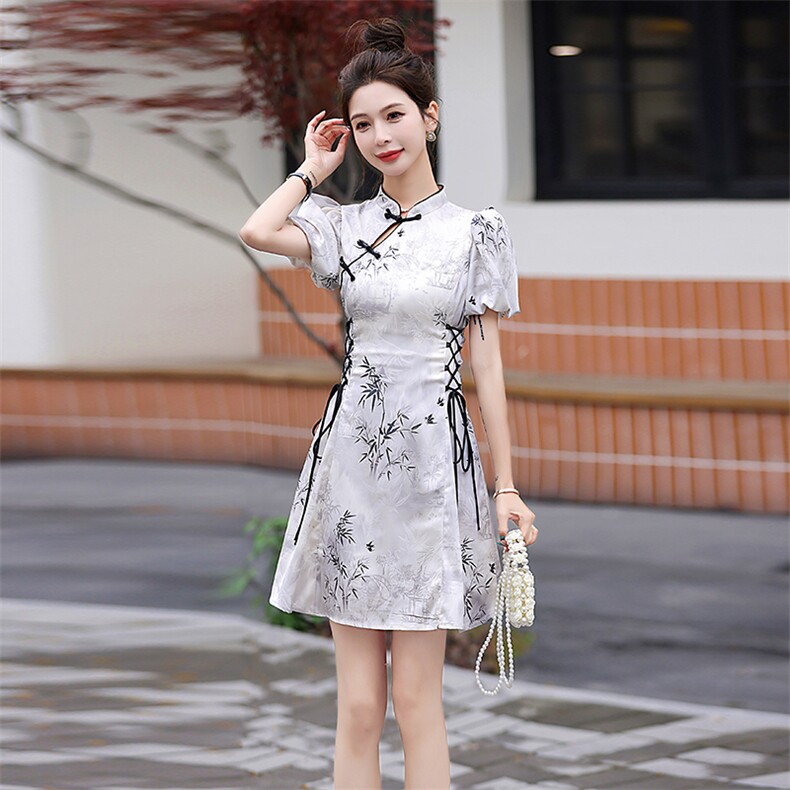 【现货----支持退现】2025夏季新款小个子新中式旗袍碎花连衣裙,女装连衣裙,沁沁公主