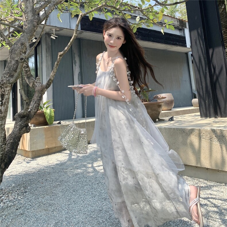 法式高级感小个子网纱吊带连衣裙女2025年夏季新款温柔风仙女裙子,女装连衣裙,浪娴服饰
