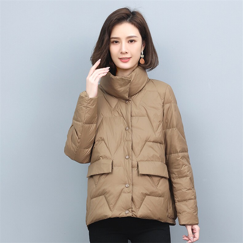 2022冬季新款女装时尚休闲保暖宽松舒适亮面羽绒服女图片