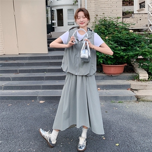 韩版休闲三件套装女夏季2025新款时尚连帽马甲不规则半身裙套装裙图片