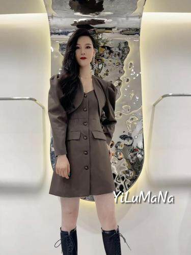 一露玛娜 YLMN124124