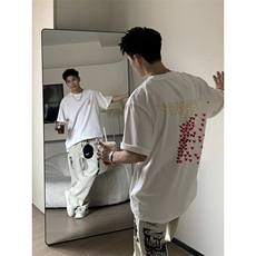 白色