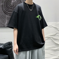 黑色