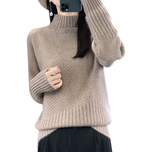2024秋冬季新款高领宽松外穿女短款慵懒风羊毛上衣图片