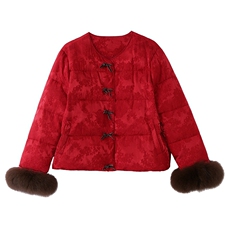 现货。现货。2025年冬季短款真狐狸毛羽绒服，女装羽绒服，伊仟回