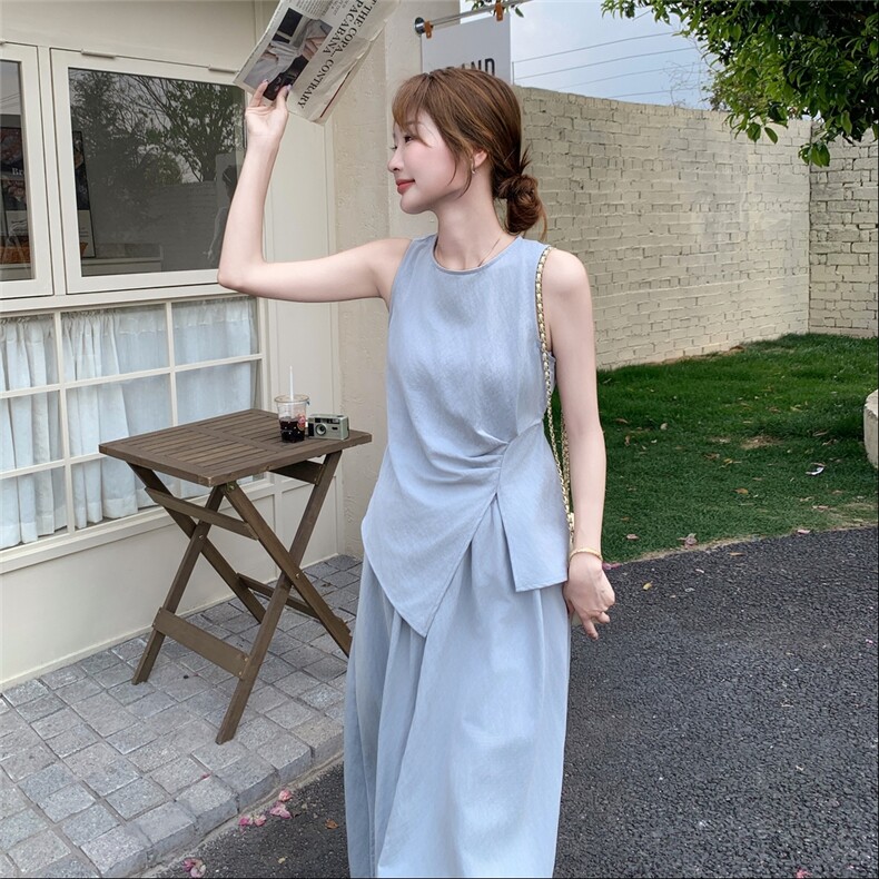 夏日绝美蓝色无袖上衣半身裙套装女夏季两件套高级感赫本风超火,女装套装/套裙,蝶眷