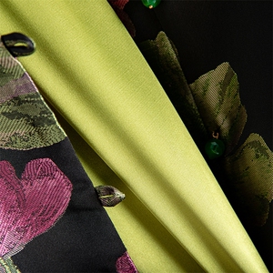 水衣源2602款新中式提花料宽松短款外套女（插肩袖）图片