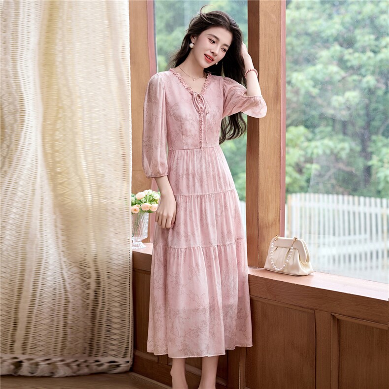 2026夏季新款花边系带真丝连衣裙时尚印染高端大气简约百搭裙子，女装连衣裙，阿舍尔精品