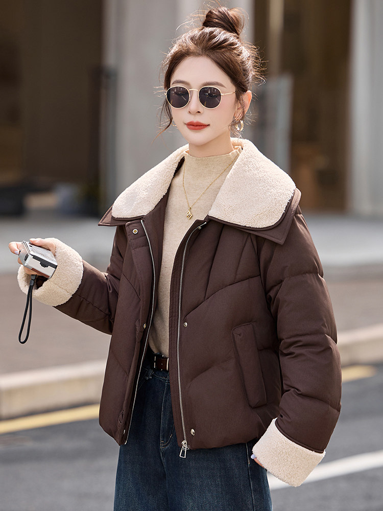 2025年冬季韩版宽松设计感毛毛翻领加厚羽绒服女高端保暖洋气,女装羽绒服,衣之秀