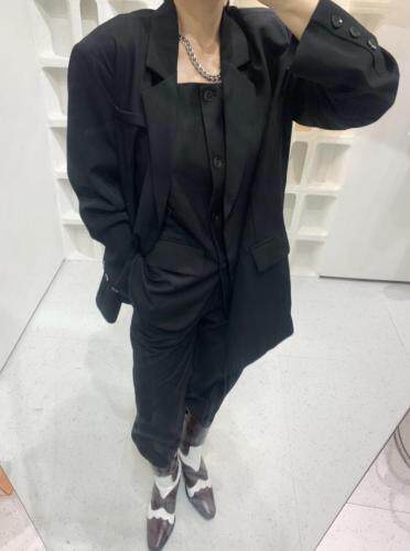 简约扩版西装，女装西装，U·M