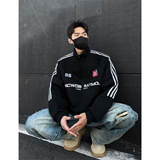 黑色